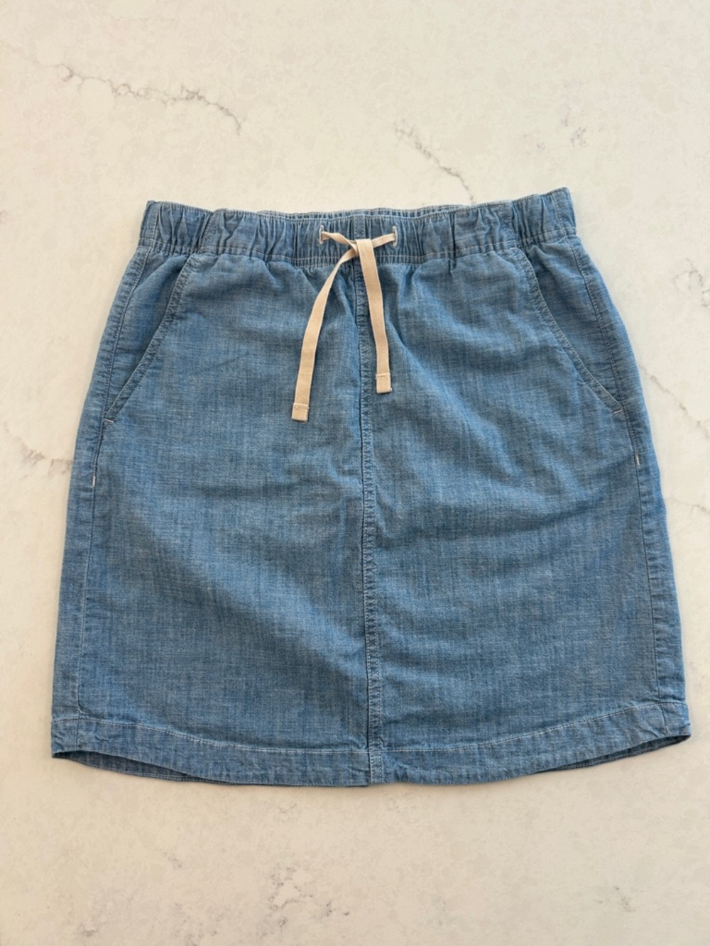 LL Bean favorite fit chambray/denim skirt  8